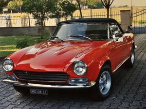 Image 9/14 of FIAT 124 Spider AS (1967)