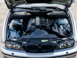 Bild 18/31 von BMW 528i (1996)