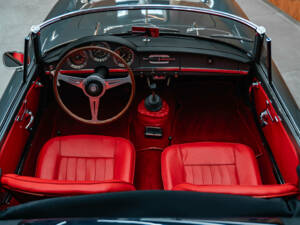 Immagine 21/26 di Alfa Romeo Giulietta Spider Veloce (1961)