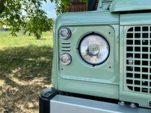 Bild 9/19 von Land Rover Defender 90 Heritage (2015)