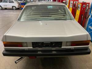 Image 15/19 of Lancia Gamma Coupe 2500 (1978)