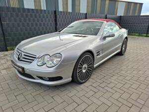 Immagine 5/7 di Mercedes-Benz SL 55 AMG (2003)