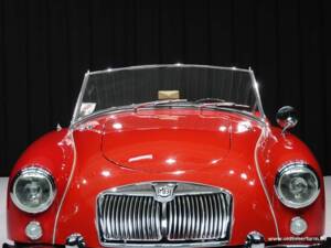 Afbeelding 13/15 van MG MGA Twin Cam (1959)