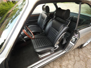 Image 7/95 of BMW 3.0 CSi (1975)