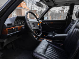 Bild 6/23 von Mercedes-Benz 500 SEL (1982)