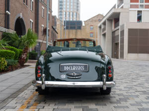 Image 8/33 of Bentley S1 DHC Park Ward (1956)