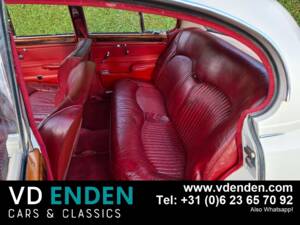 Bild 19/66 von Jaguar S-Type 3.4 (1964)