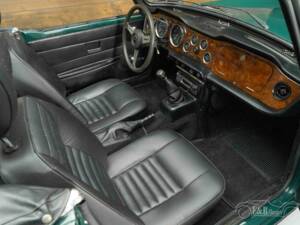 Image 18/19 of Triumph TR 6 (1974)