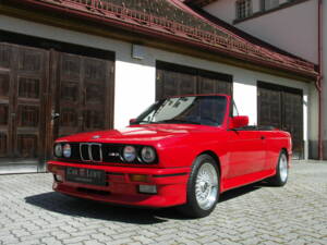 Immagine 2/30 di BMW M3 (1989)
