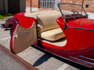 Image 5/13 of Riley 2.5 Litre RMC (1948)
