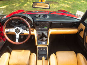 Bild 13/18 von Alfa Romeo 2.0 Spider (1991)