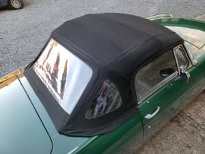 Image 28/58 of MG MGB (1971)