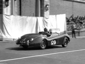 Image 9/22 of Jaguar XK 120 OTS (1951)