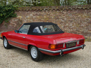 Image 22/50 of Mercedes-Benz 350 SL (1972)