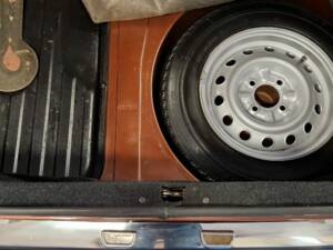 Image 38/45 of Alfa Romeo Spider Veloce 2000 (1981)