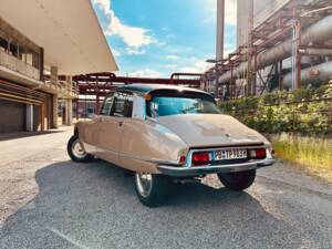 Immagine 36/54 di Citroën DS 21 Pallas (1972)