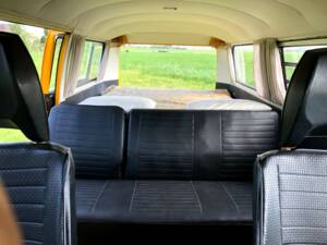 Immagine 13/49 di Volkswagen T2 a&#x2F;b (1977)