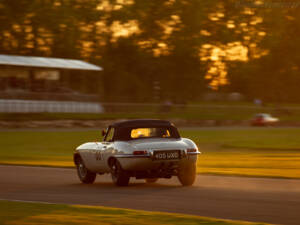 Image 6/15 of Jaguar E-Type 3.8 (1961)