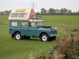 Image 43/69 of Land Rover 109 (1962)
