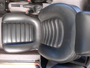 Image 11/36 of Alfa Romeo 2000 Spider Veloce (1982)