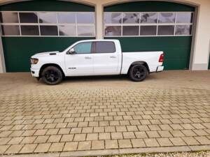 Image 9/62 of Dodge Ram 1500 (2020)