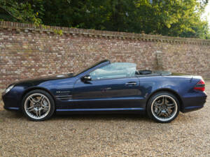 Image 44/50 of Mercedes-Benz SL 55 AMG (2006)