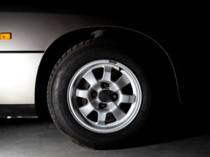 Image 28/44 de Porsche 924 (1983)
