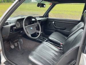 Image 5/7 de BMW 318 Baur TC (1980)