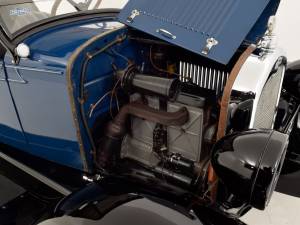 Image 24/24 of Chevrolet Capitol Series AA (1927)