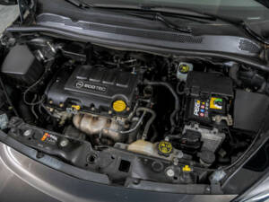 Immagine 40/50 di Opel Corsa 1.4 i (2015)