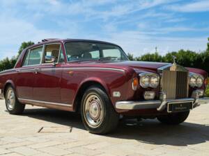 Bild 2/50 von Rolls-Royce Silver Shadow I (1974)