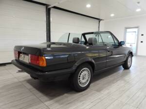 Afbeelding 4/14 van BMW 320i (1989)