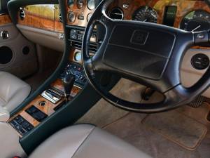 Image 32/50 of Bentley Continental R (1996)