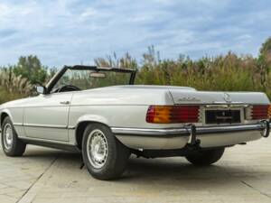 Image 14/50 of Mercedes-Benz 450 SL (1973)