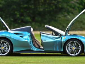 Imagen 17/24 de Ferrari 488 Spider (2017)