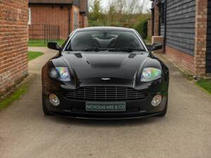 Image 20/50 de Aston Martin V12 Vanquish S (2007)