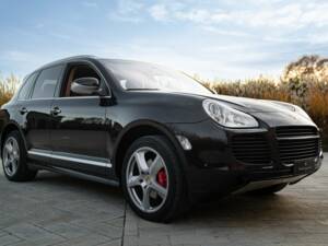 Afbeelding 10/50 van Porsche Cayenne Turbo (2005)