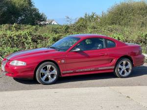 Image 4/10 de Ford Mustang (1996)