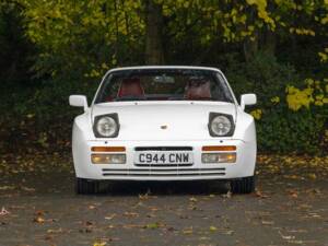 Immagine 6/41 di Porsche 944 Turbo (1986)