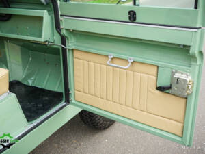 Bild 37/72 von Land Rover 88 (1966)