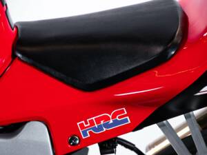 Bild 19/42 von Honda DUMMY (2000)