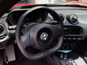 Alfa Romeo 4C cockpit