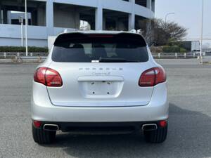 Image 6/63 of Porsche Cayenne S (2010)