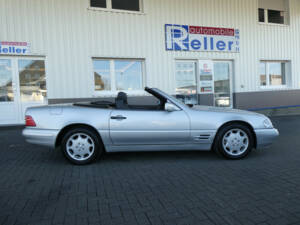 Bild 8/24 von Mercedes-Benz SL 280 (1995)