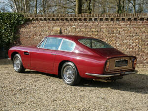 Bild 2/50 von Aston Martin DB 6 Vantage (1966)