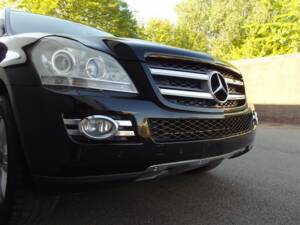 Image 10/100 of Mercedes-Benz GL 550 4MATIC (2008)