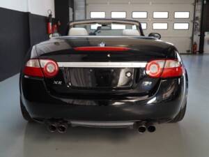 Imagen 25/65 de Jaguar XKR (2009)