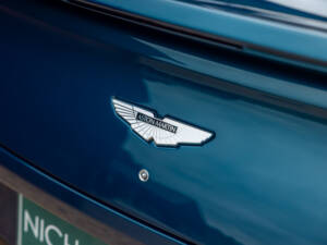 Image 37/68 of Aston Martin Vanquish Volante (2014)