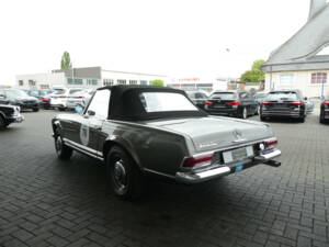 Afbeelding 6/23 van Mercedes-Benz 230 SL (1965)