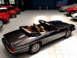 Image 11/70 of Jaguar XJ-S Convertible (1988)